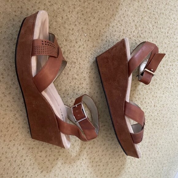 DKNYc Wedge Sandal, Size 10 - Picture 1 of 7
